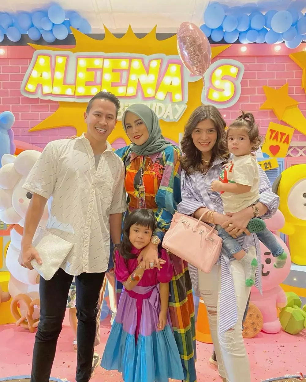 5 anak Olla Ramlan instagram  5 anak Olla Ramlan instagram