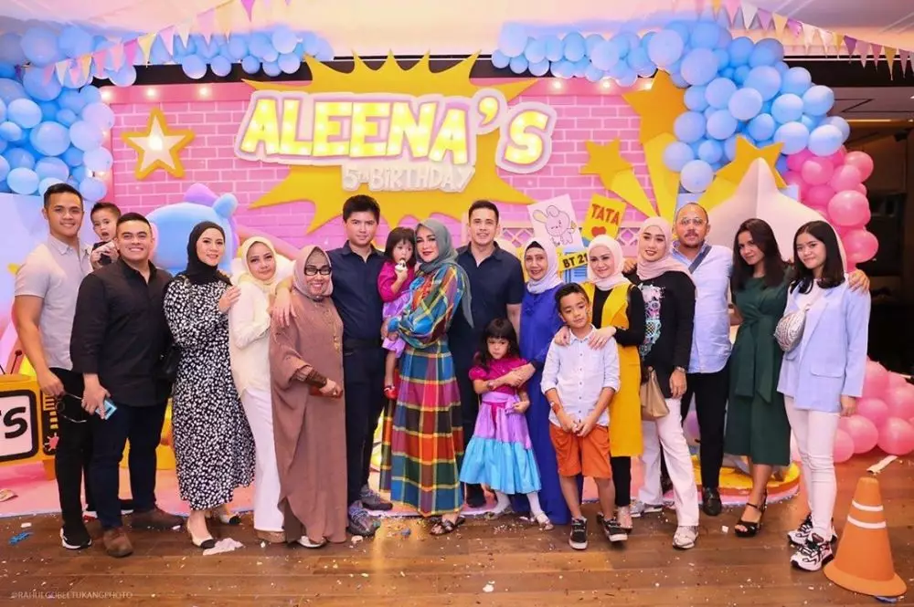 5 anak Olla Ramlan instagram  5 anak Olla Ramlan instagram