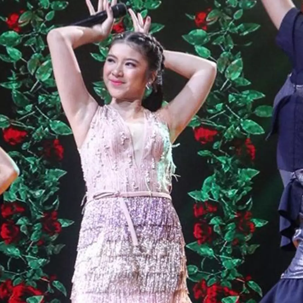 Aksi 8 peserta Indonesian Idol nyanyi dangdut, curi perhatian