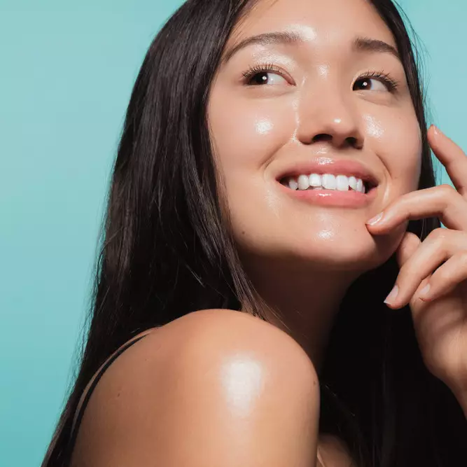 Bukan putih, ini alasan kulit glowing lebih diminati kaum Hawa