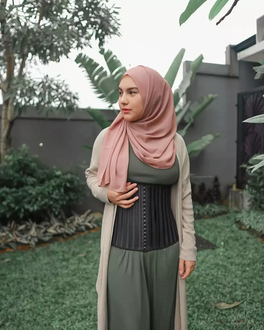 busana endorse sorotan © 2020 brilio.net