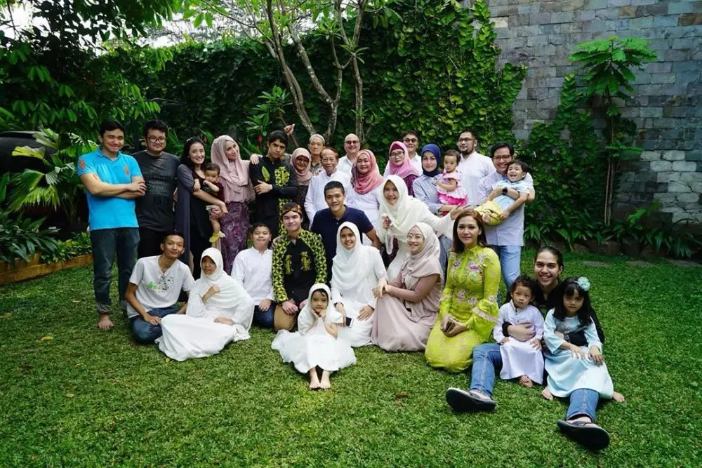 maia estianty orangtua saudara © berbagai sumber