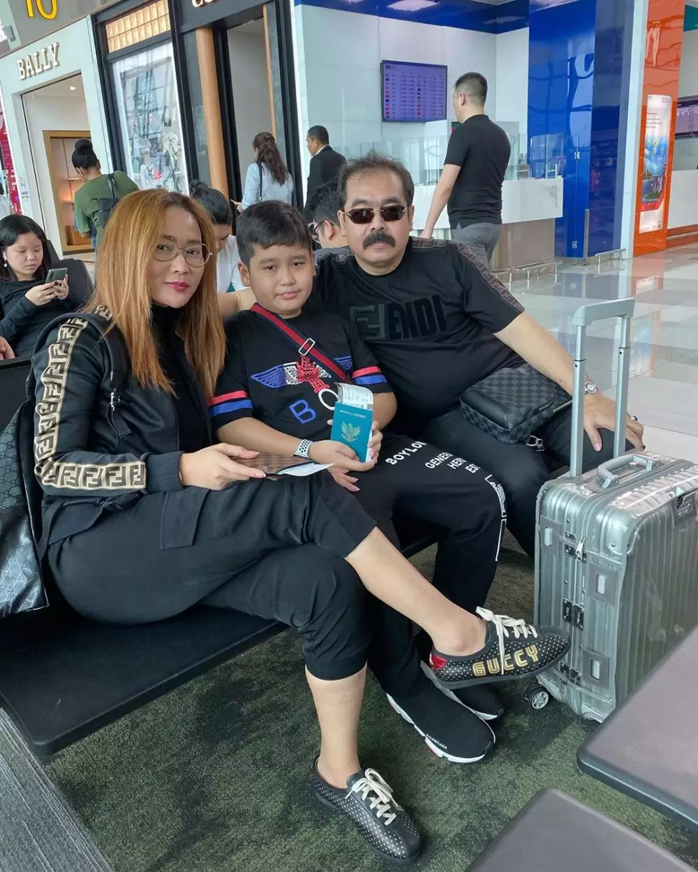 Anak sakit, Inul Daratista terbang ke Singapura demi belikan mainan © 2020 instagram.com Anak sakit, Inul Daratista terbang ke Singapura demi belikan mainan © 2020 instagram.com