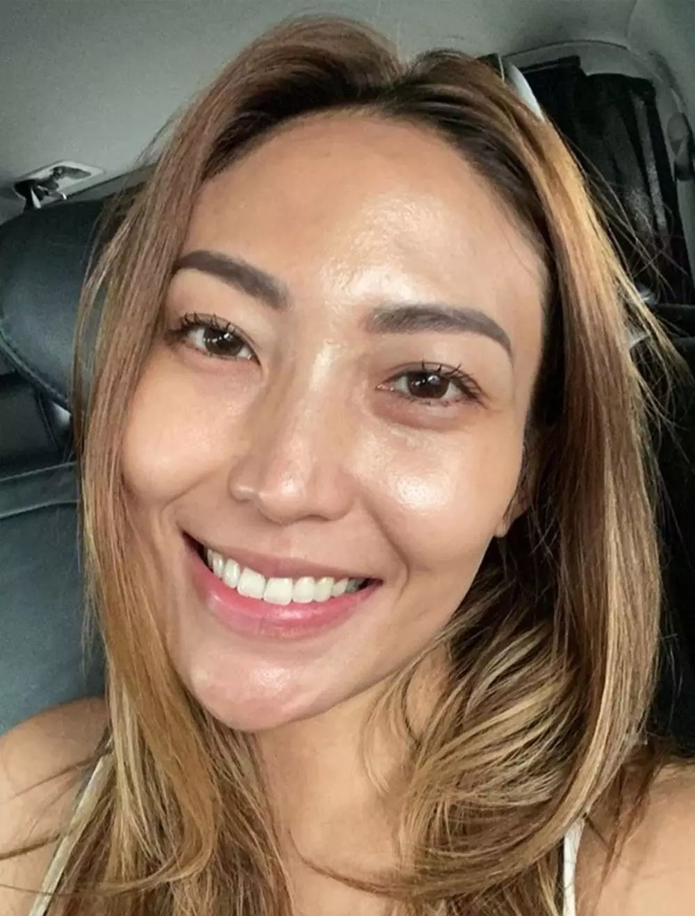 7 Pesona Ayu Dewi tanpa makeup, paras cantiknya jadi sorotan © 2020 instagram.com 7 Pesona Ayu Dewi tanpa makeup, paras cantiknya jadi sorotan © 2020 instagram.com