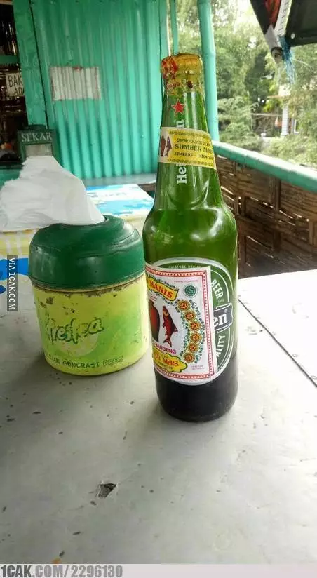 penampakan di warung bakso Istimewa