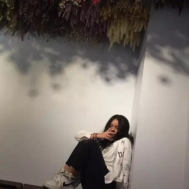 7 Potret Lovely, anak perempuan Angel Karamoy yang jarang tersorot © 2020 instagram.com