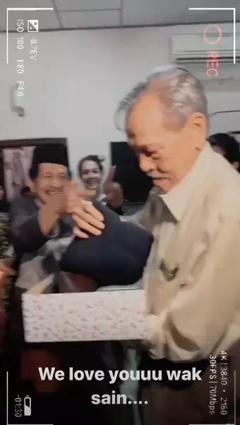 momen henky solaiman pamitan  Instagram