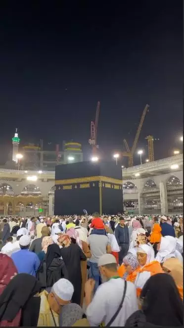 Vidi Aldiano umrah © 2020 brilio.net