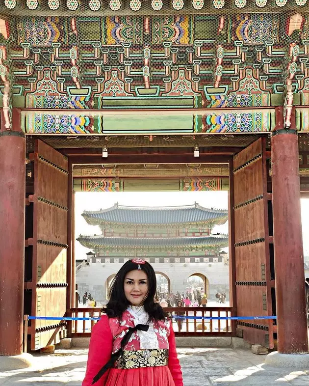 Bella Saphira pakai hanbok  Instagram  Bella Saphira pakai hanbok  Instagram