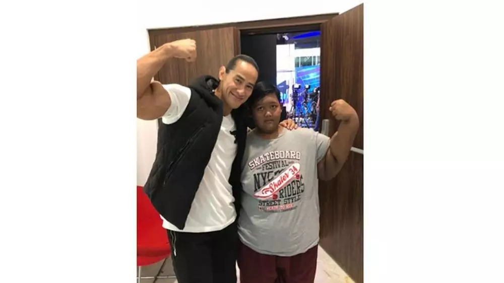 Usaha Ade Rai bantu Arya  Instagram 