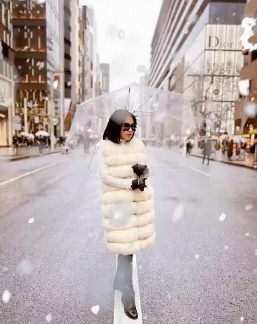 liburan syahrini di tokyo Instagram