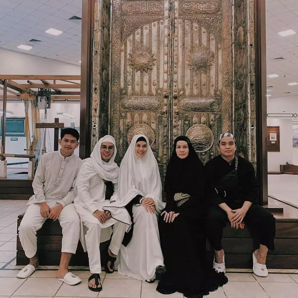 Adik Nikita Mirzani Instagram Adik Nikita Mirzani Instagram