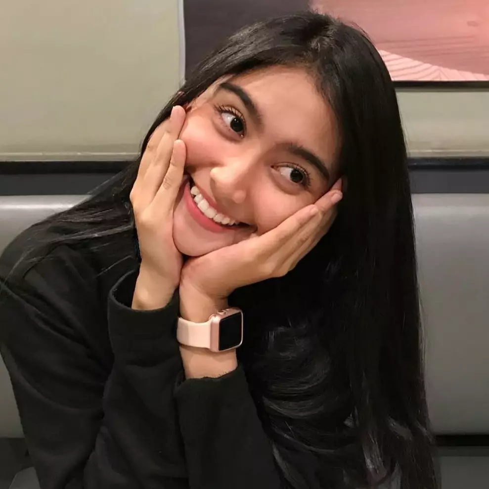 10 Potret Alliza Putri pemeran Clara di sinetron Cinta Anak Muda