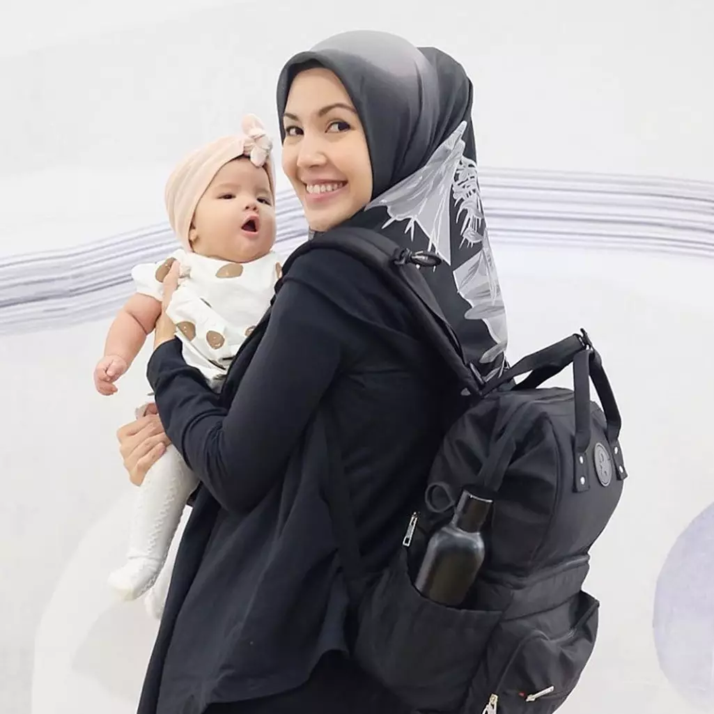 Unggah foto masa kecil, wajah Ratna Galih mirip sang putri