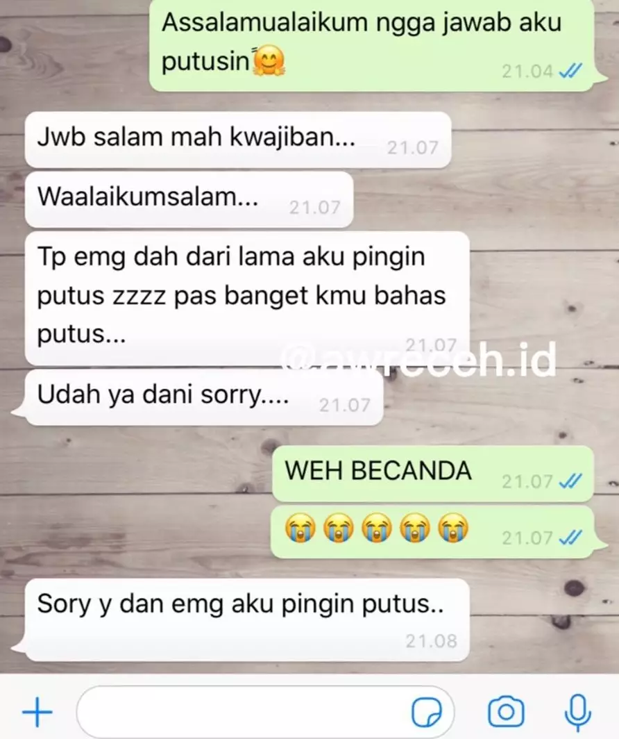 chat WA lucu dari pacar gagal romantis © 2020 instagram.com