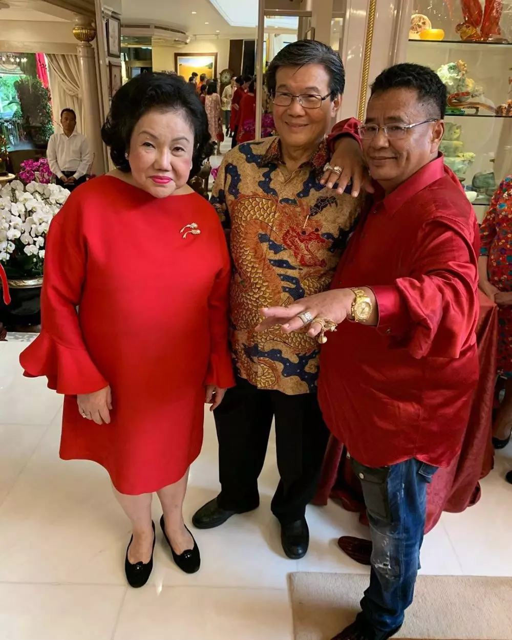 Potret perayaan Imlek di Rumah Konglomerat Indonesia Instagram/@hotmanparisofficial