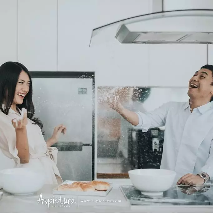 Gaya prewedding seleb ini unik & keren Instagram  Gaya prewedding seleb ini unik & keren Instagram