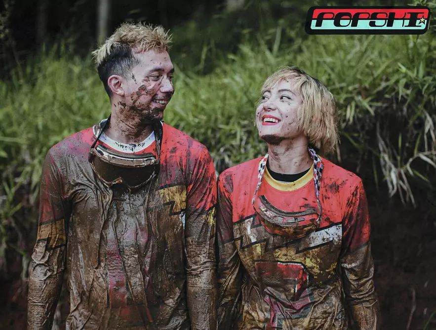 Gaya prewedding seleb ini unik & keren Instagram  Gaya prewedding seleb ini unik & keren Instagram