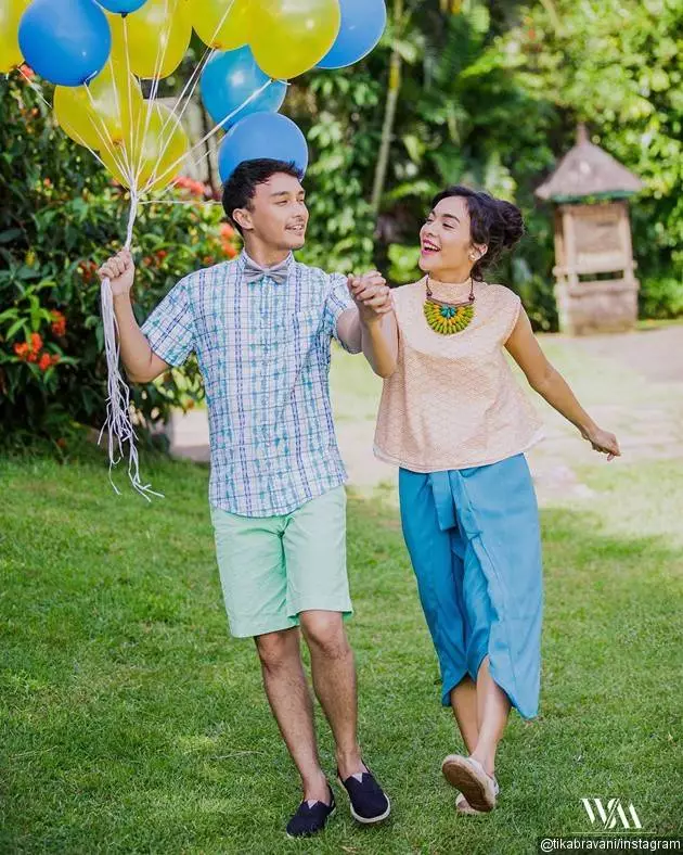 Gaya prewedding seleb ini unik & keren Instagram  Gaya prewedding seleb ini unik & keren Instagram