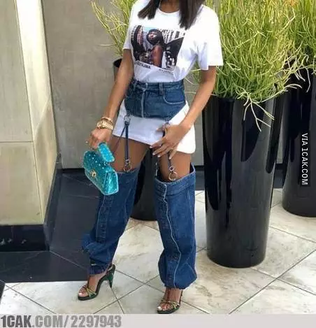 kreasi nyeleneh desain baju © 2020 instagram.com