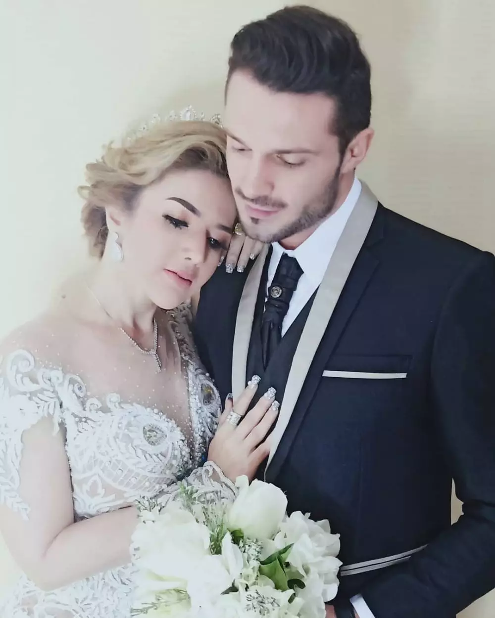 Prewedding Barbie Kumalasari & pria bule Instagram  Prewedding Barbie Kumalasari & pria bule Instagram