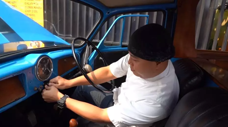 Penampakan terbaru oplet Si Doel YouTube Penampakan terbaru oplet Si Doel YouTube