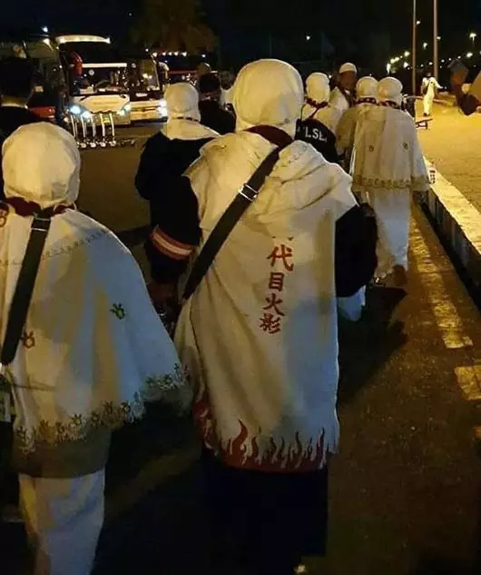 cosplay dan badut bikin tepuk jidat  Instagram