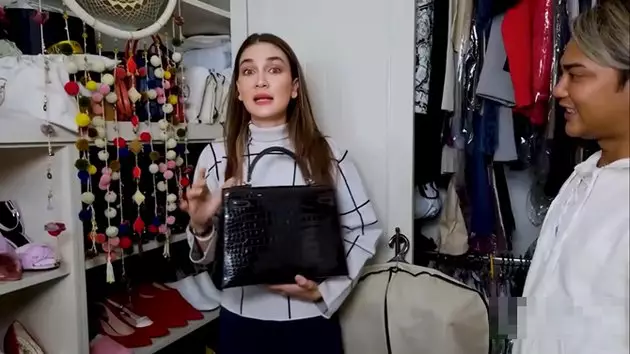 Walk in Closet Luna Maya  YouTube 