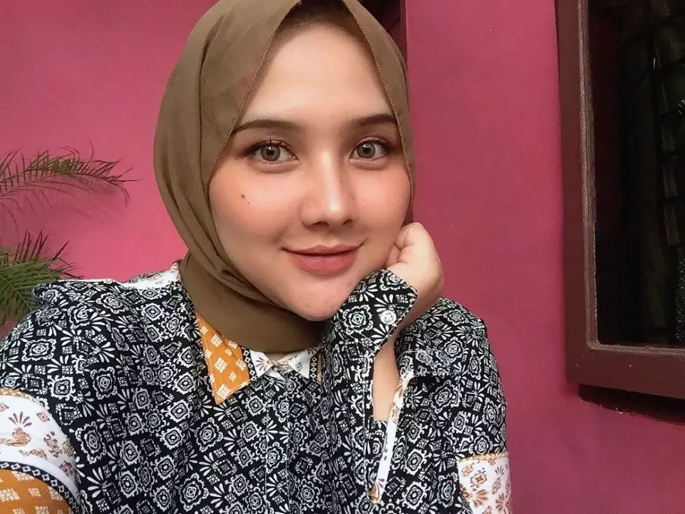 Pesona Una Maulina Instagram  Pesona Una Maulina Instagram