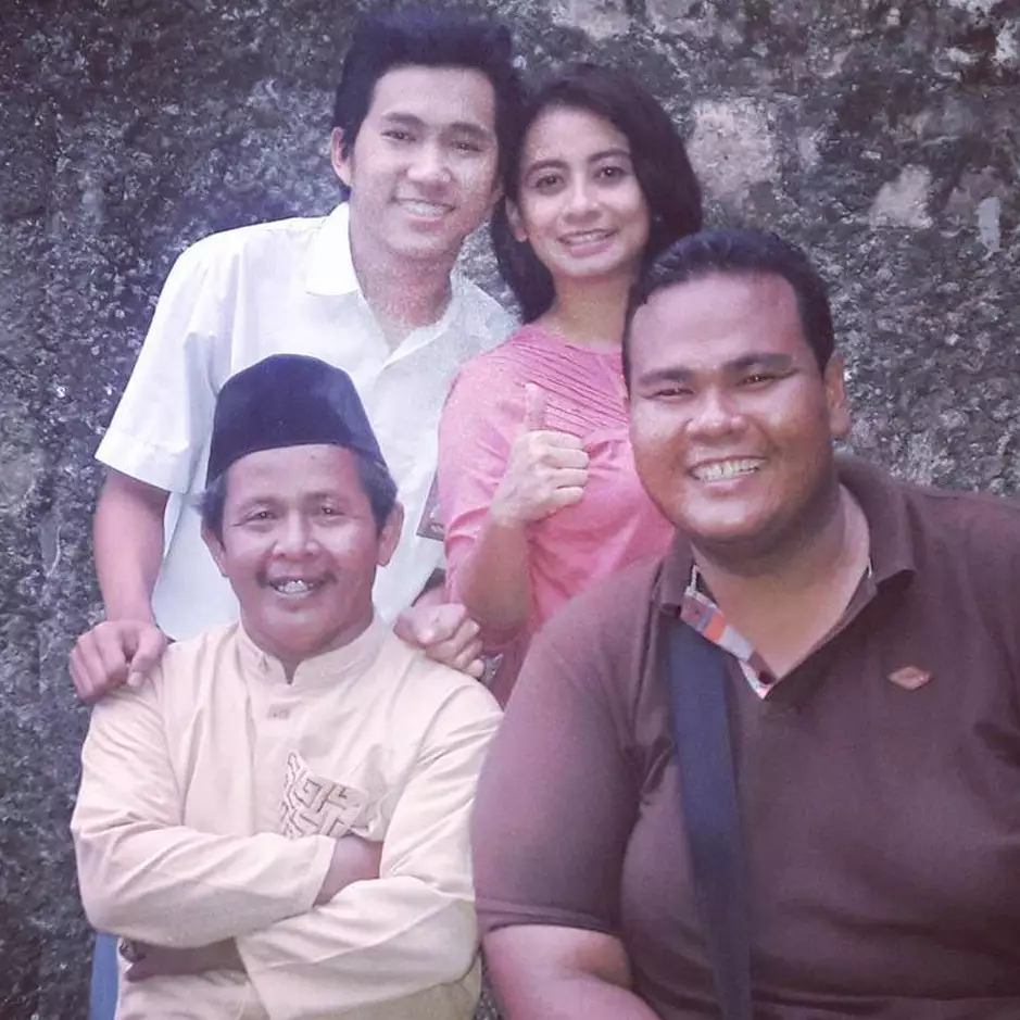 Dikisahkan meninggal, ini 7 momen Deddy TOP &amp; keluarga