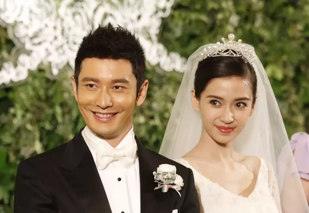 seleb bantu perangi virus Corona berbagai sumber