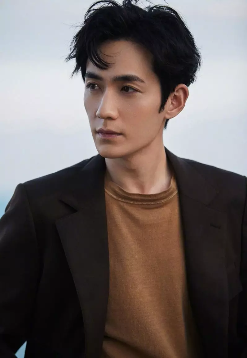 seleb bantu perangi virus Corona berbagai sumber