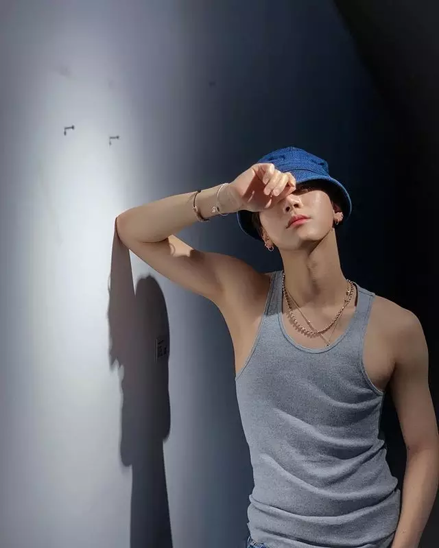 Idol K-Pop ulang tahun Februari berbagai sumber