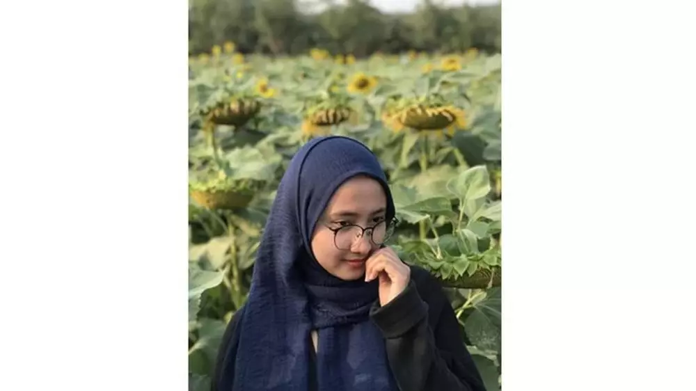 Ayu Larasati  Instagram 