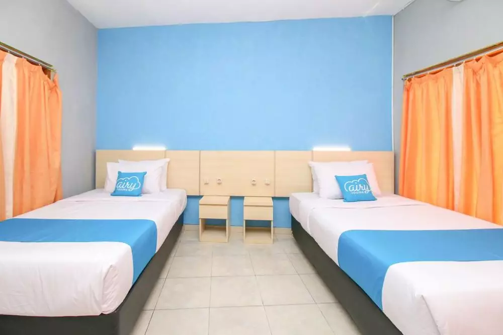 10 Penginapan murah di Solo Rp 100 ribuan, cocok buat backpacker berbagai sumber