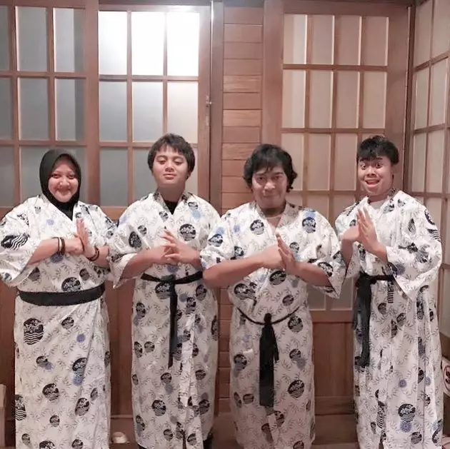 Anak kembar Komeng  Instagram 