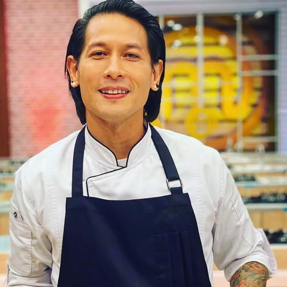 Garang di MasterChef, 6 pose nyeleneh Chef Juna ini kocak