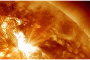 Penampakan detail matahari ini bikin takjub, butirannya seluas Texas