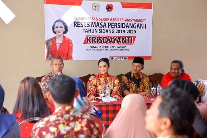 momen krisdayanti bekerja jadi DPR Instagram momen krisdayanti bekerja jadi DPR Instagram