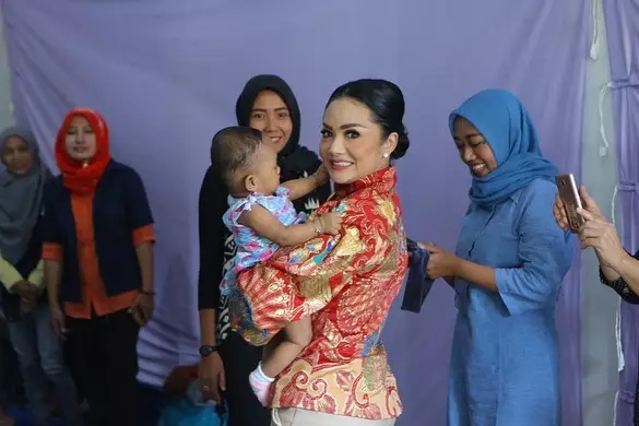 momen krisdayanti bekerja jadi DPR Instagram momen krisdayanti bekerja jadi DPR Instagram