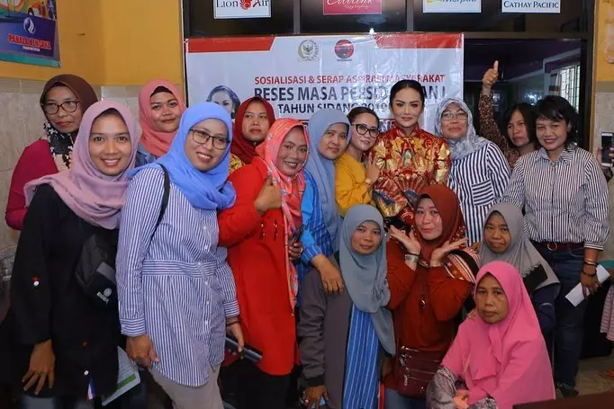 momen krisdayanti bekerja jadi DPR Instagram momen krisdayanti bekerja jadi DPR Instagram