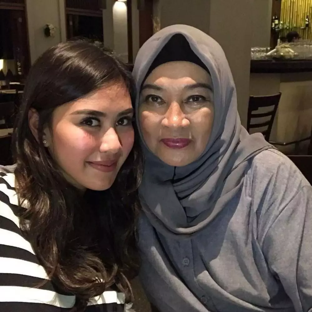 Syahnaz dan mertua instagram  Syahnaz dan mertua instagram