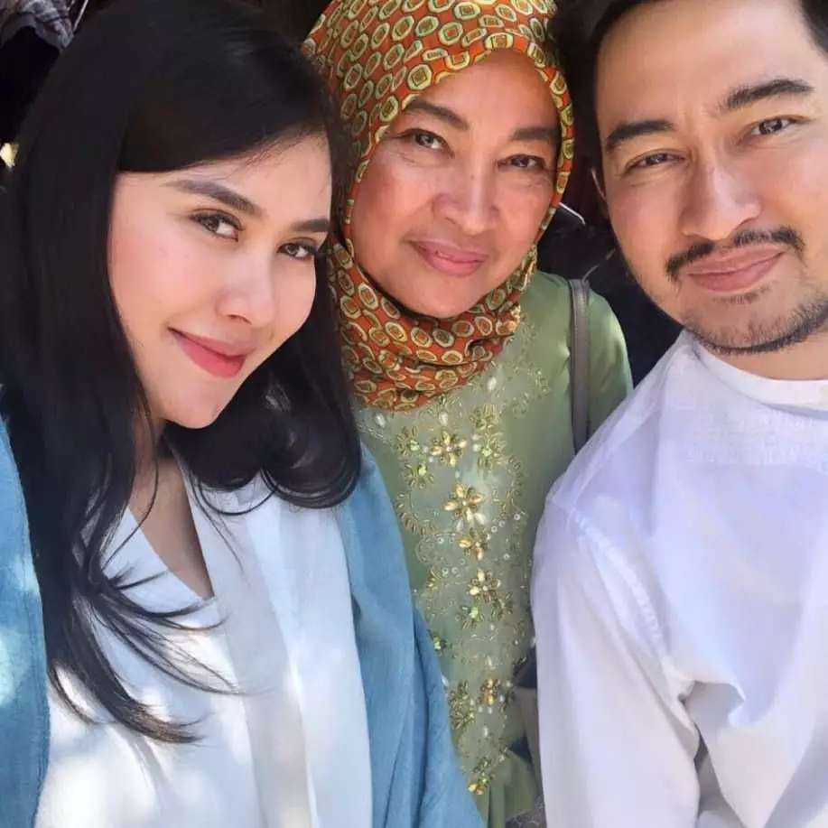 Syahnaz dan mertua instagram  Syahnaz dan mertua instagram