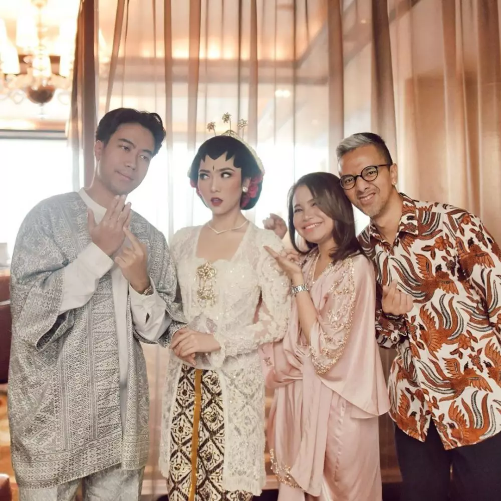 Isyana dan Rayhan akad nikah  Instagram Isyana dan Rayhan akad nikah  Instagram