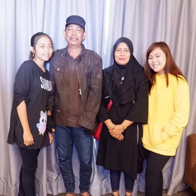 Selfi LIDA dan ayahnya  Instagram 