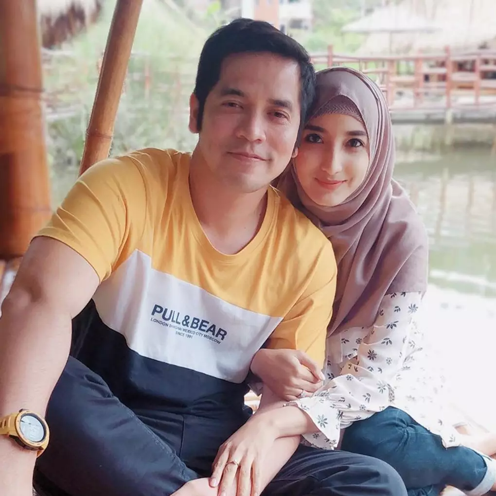 6 Momen mesra Ricky Perdana &amp; Chaca Thakya, menanti anak pertama