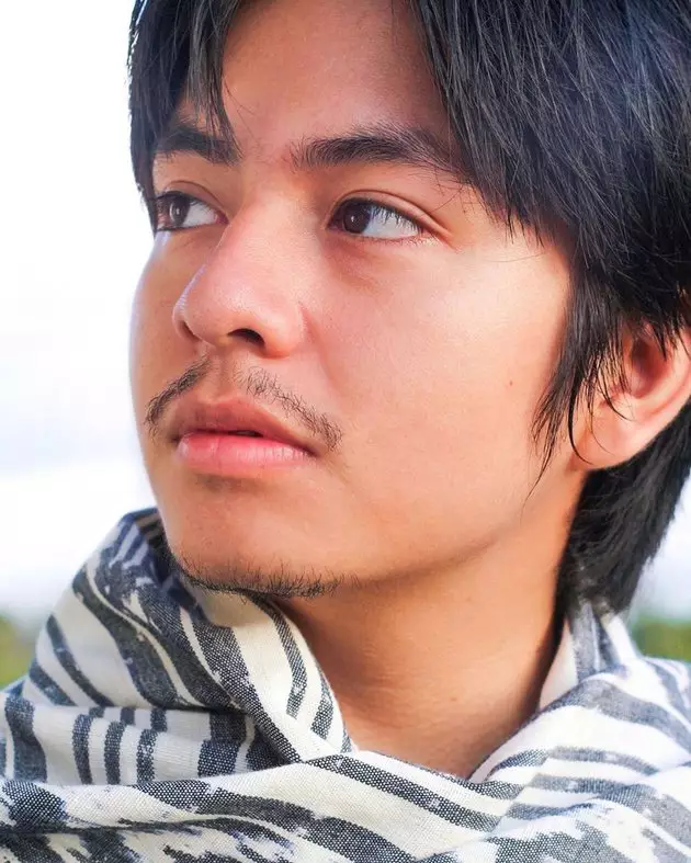 Angga Yunanda berkumis  Instagram 