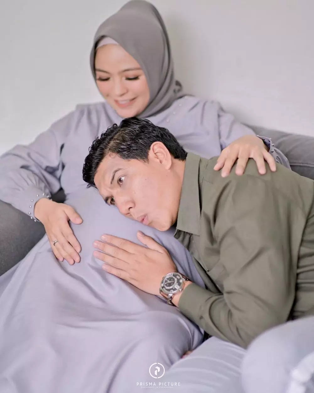 Gaya pemotretan maternity Tantri Kotak Instagram 