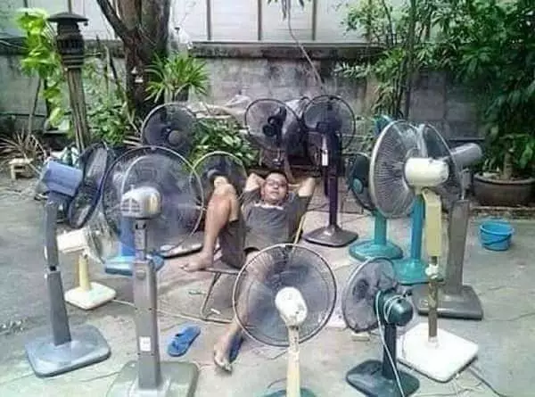 potret liburan ala sobat miskin © 2020 1cak.com potret liburan ala sobat miskin © 2020 1cak.com