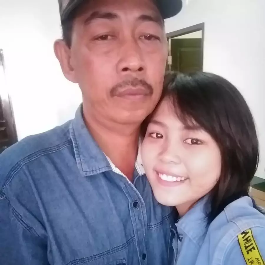 cerita selfi lida usai ayah meninggal dunia © berbagai sumber cerita selfi lida usai ayah meninggal dunia © berbagai sumber